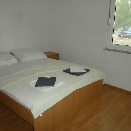 Apartment In Starigrad-paklenica 6888